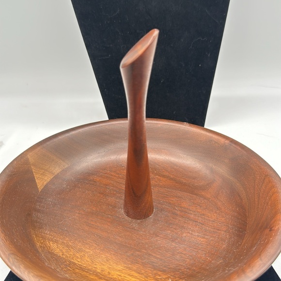 Walnut MCM Serving Bowl with Handle - Picture 5 of 5